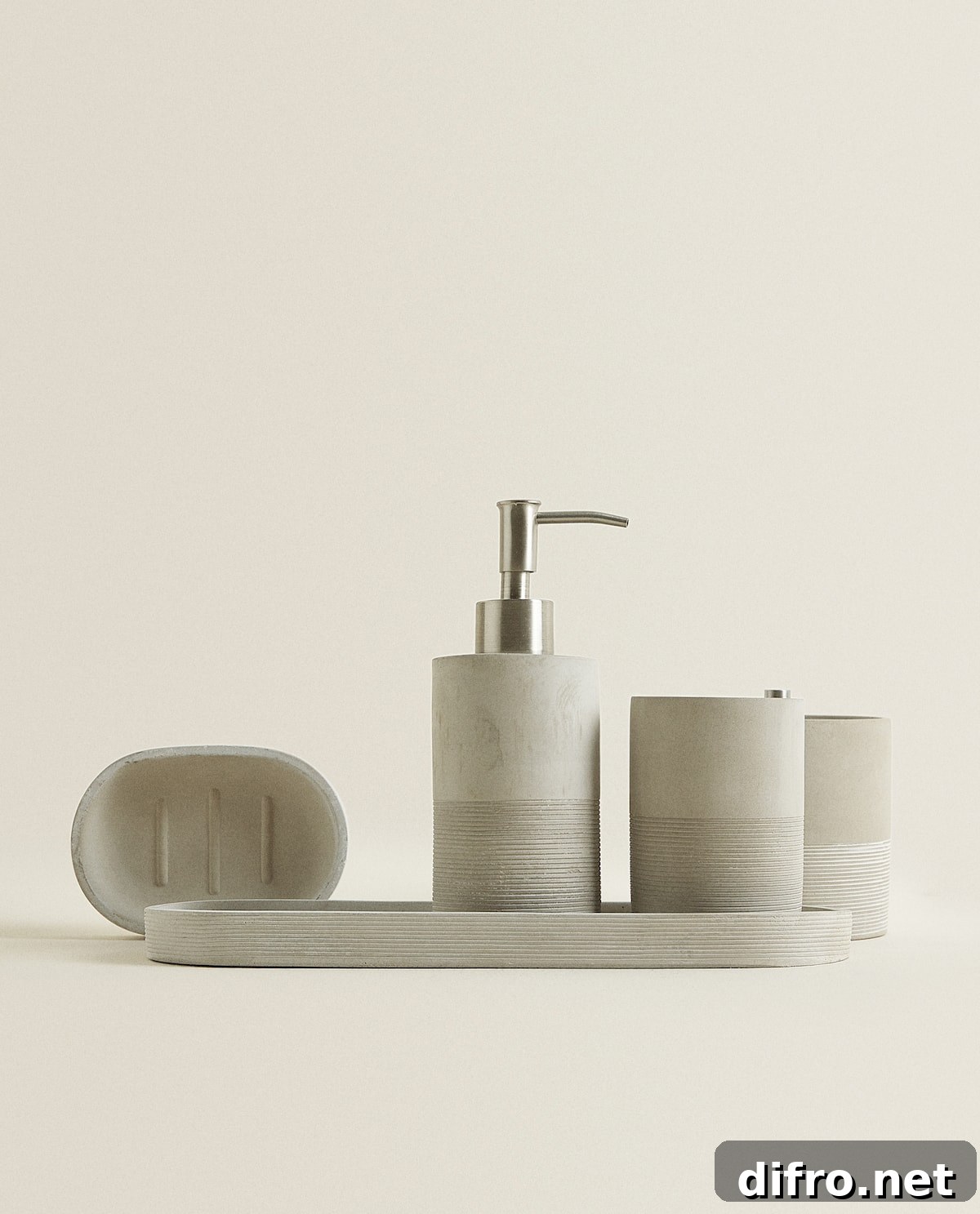 Ribbed cement bathroom accessories
