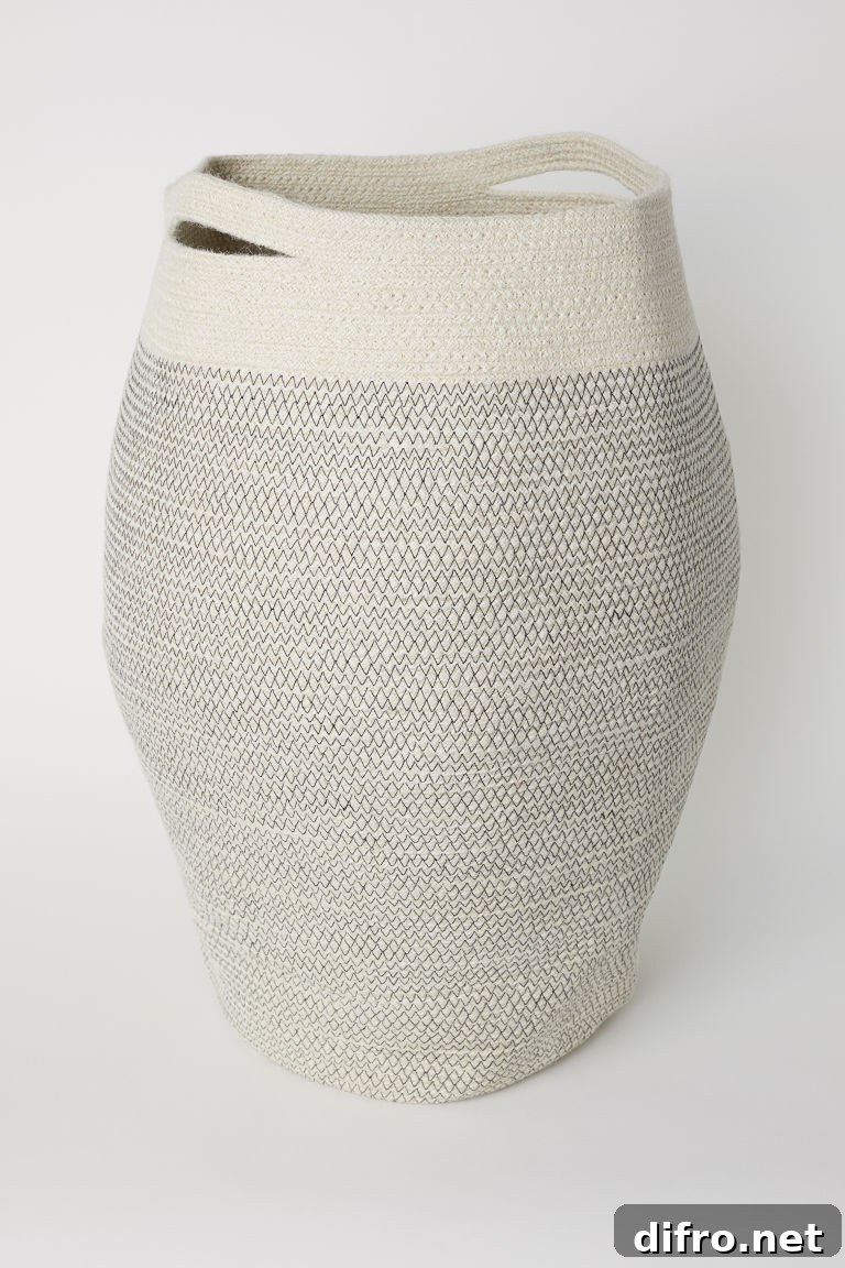 Jute laundry basket