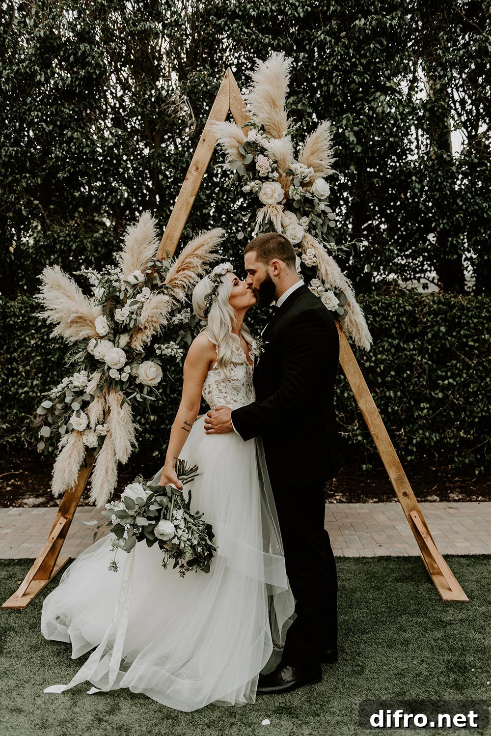 Modern wedding backdrop with pampas grass