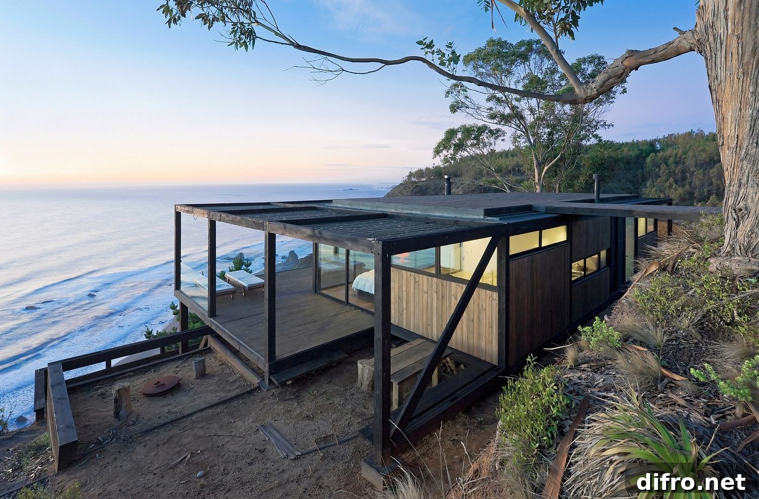Wooden cube with outdoor Jacuzzi