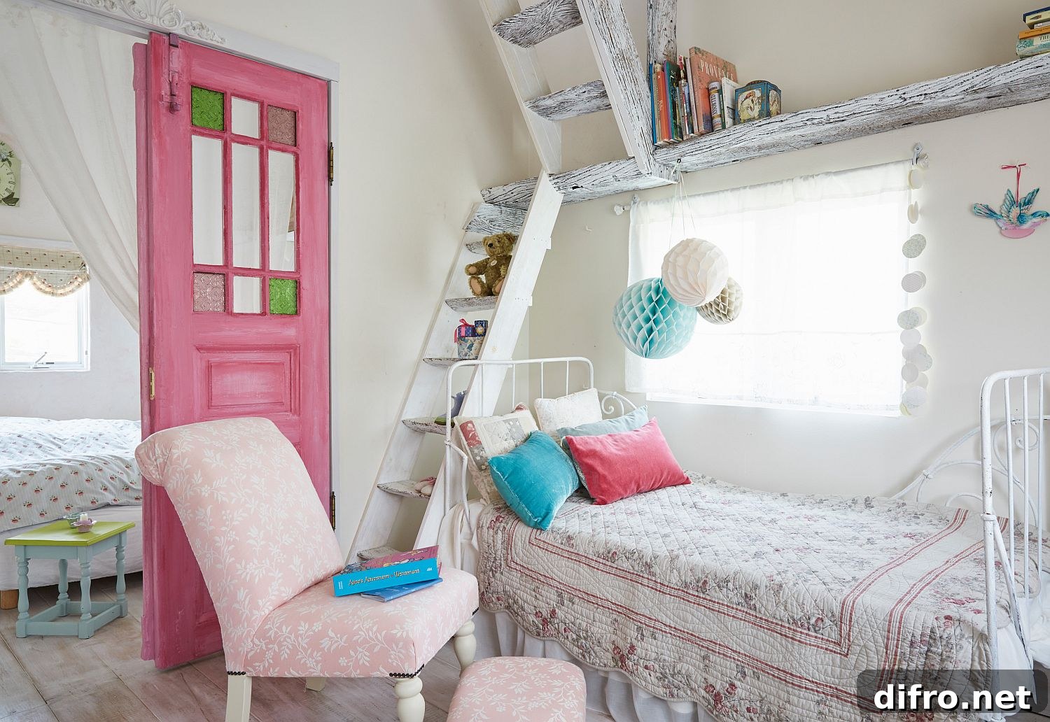 Small white shabby chic bedroom, relaxing