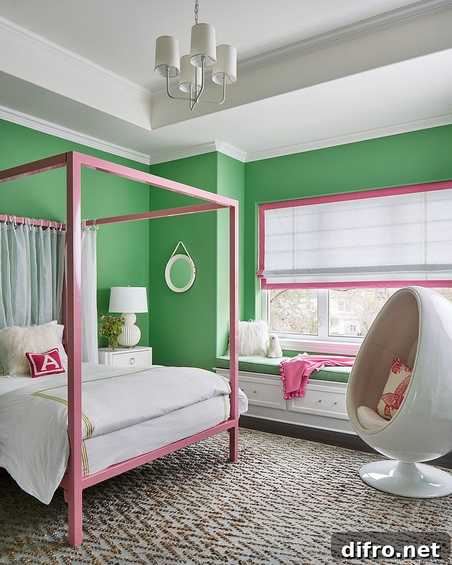 Kids' bedroom in green with pops of pink