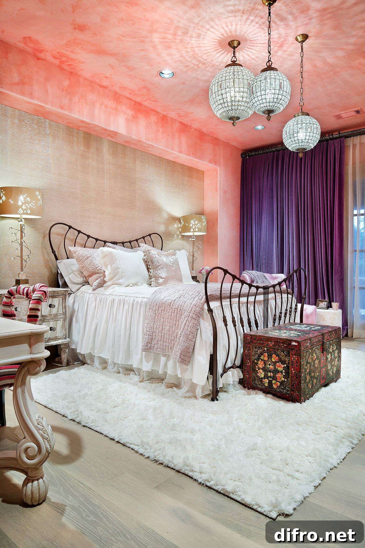 Classic pink kids' bedroom