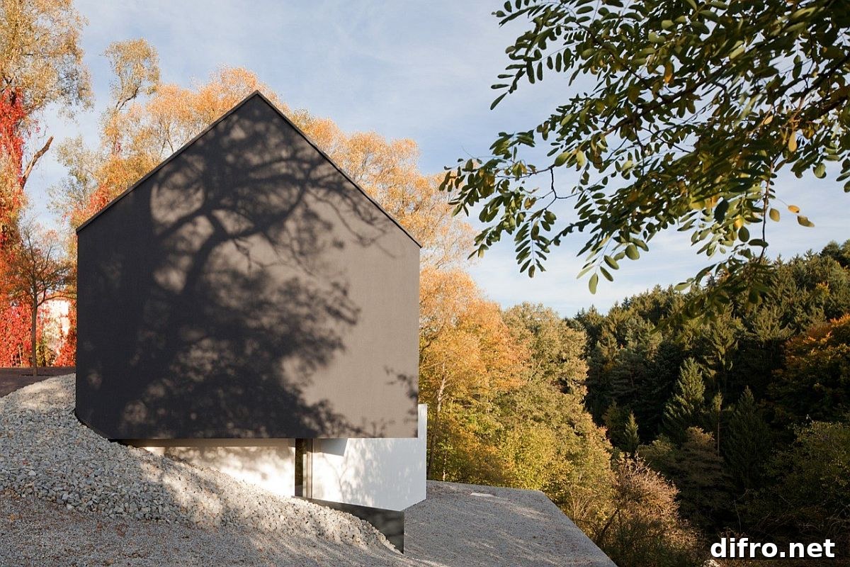 View from the side of the twin box structures that make up the Studio House