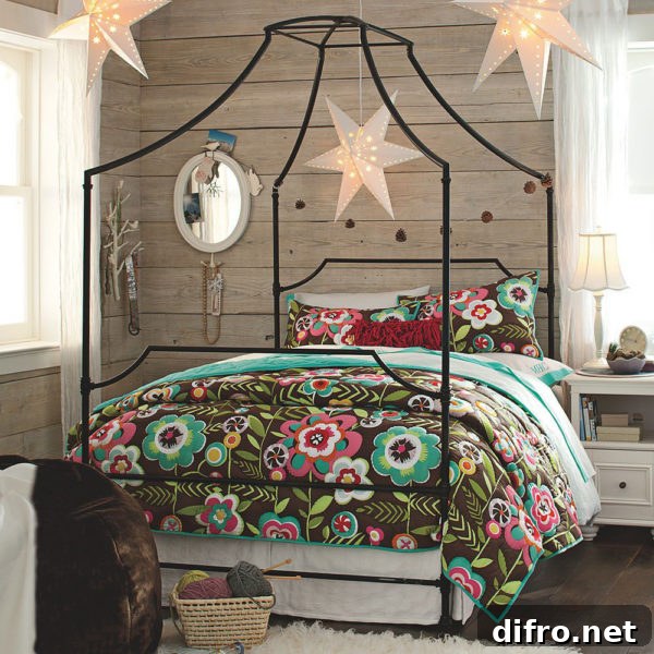 Contemporary canopy bed suitable for smaller rooms