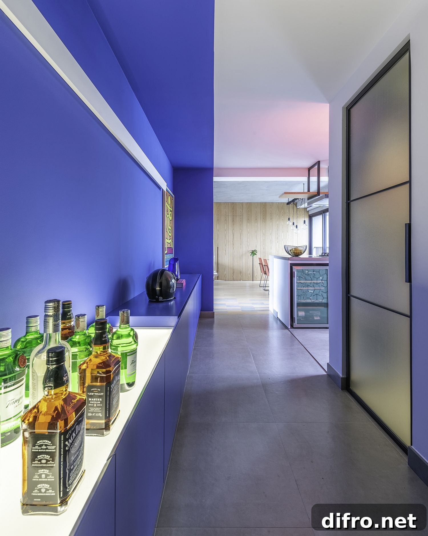 Blue home bar in Flora Apartment