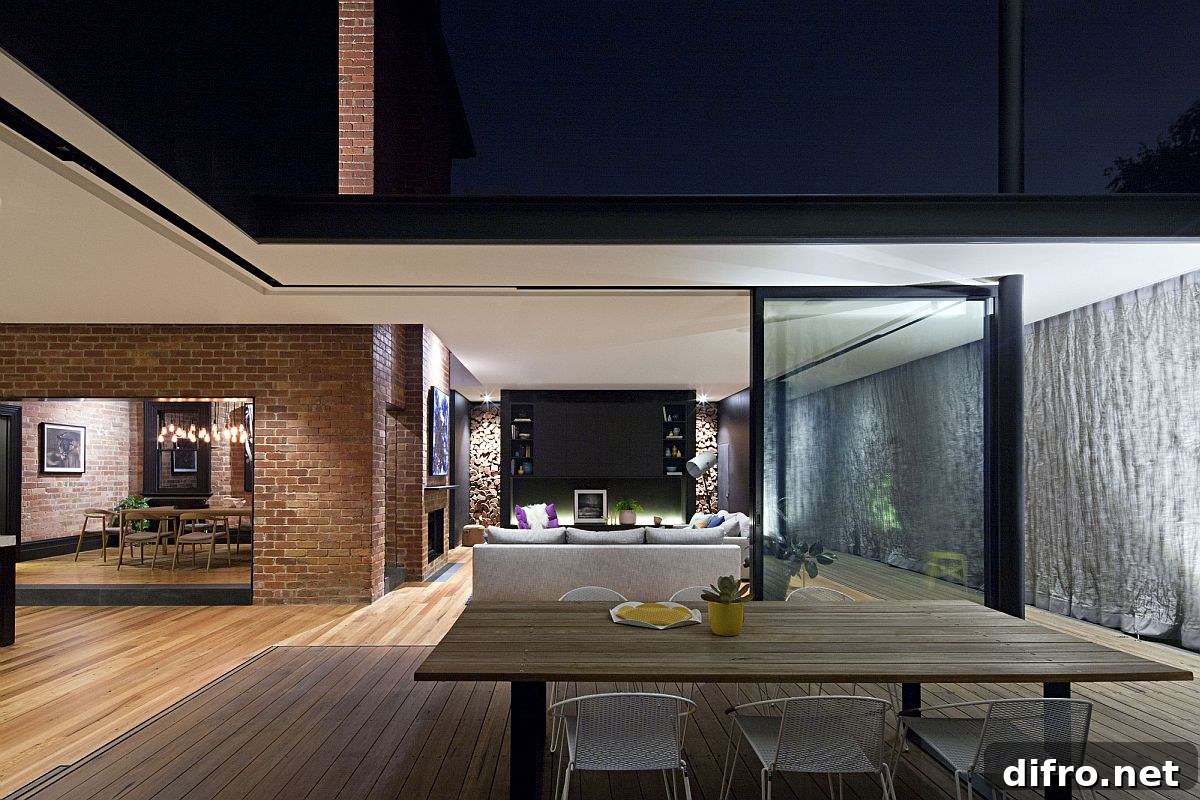 Lighting adds elegance to the revamped Melbourne house