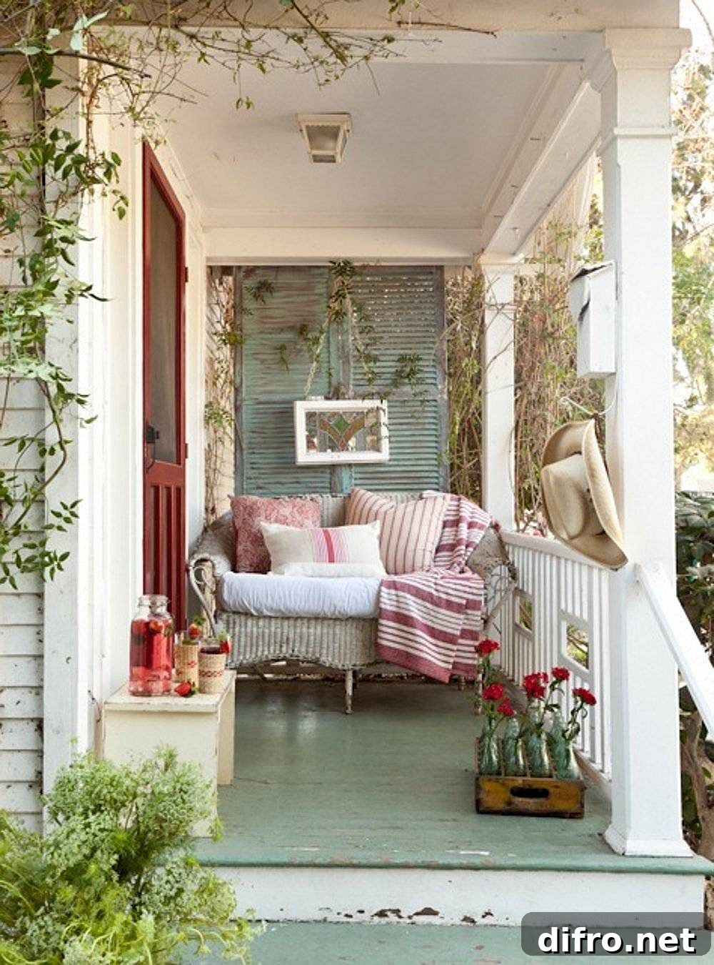 Small porch with timeless vintage charm