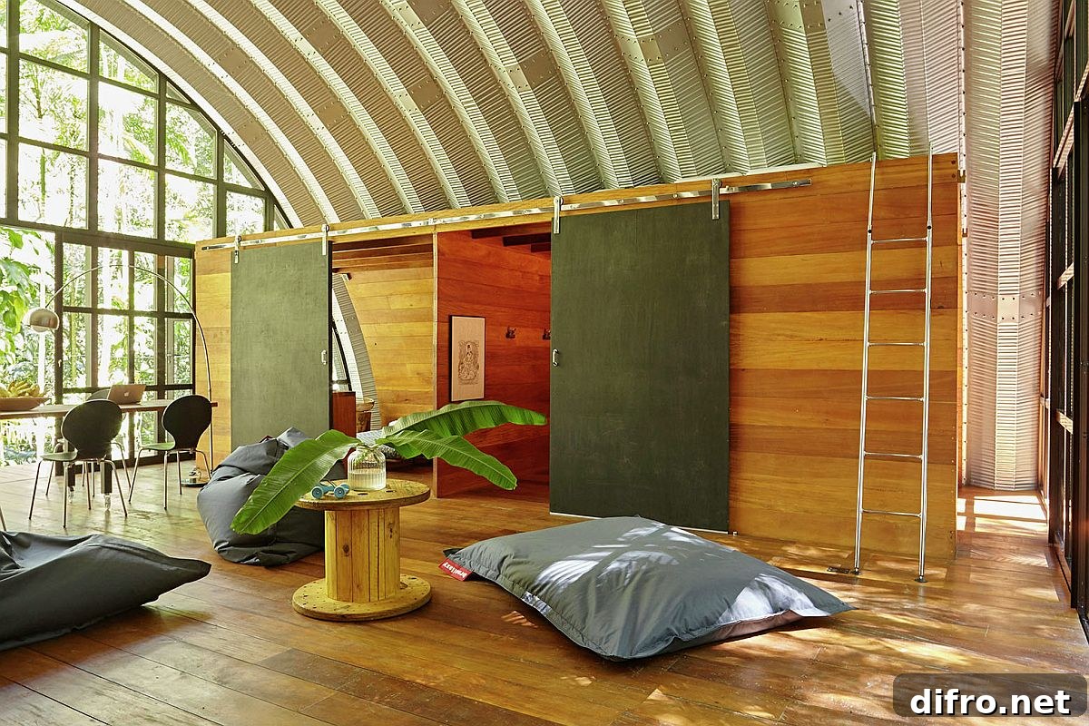 Creating a modern and sustainable home in the middle of a rainforest
