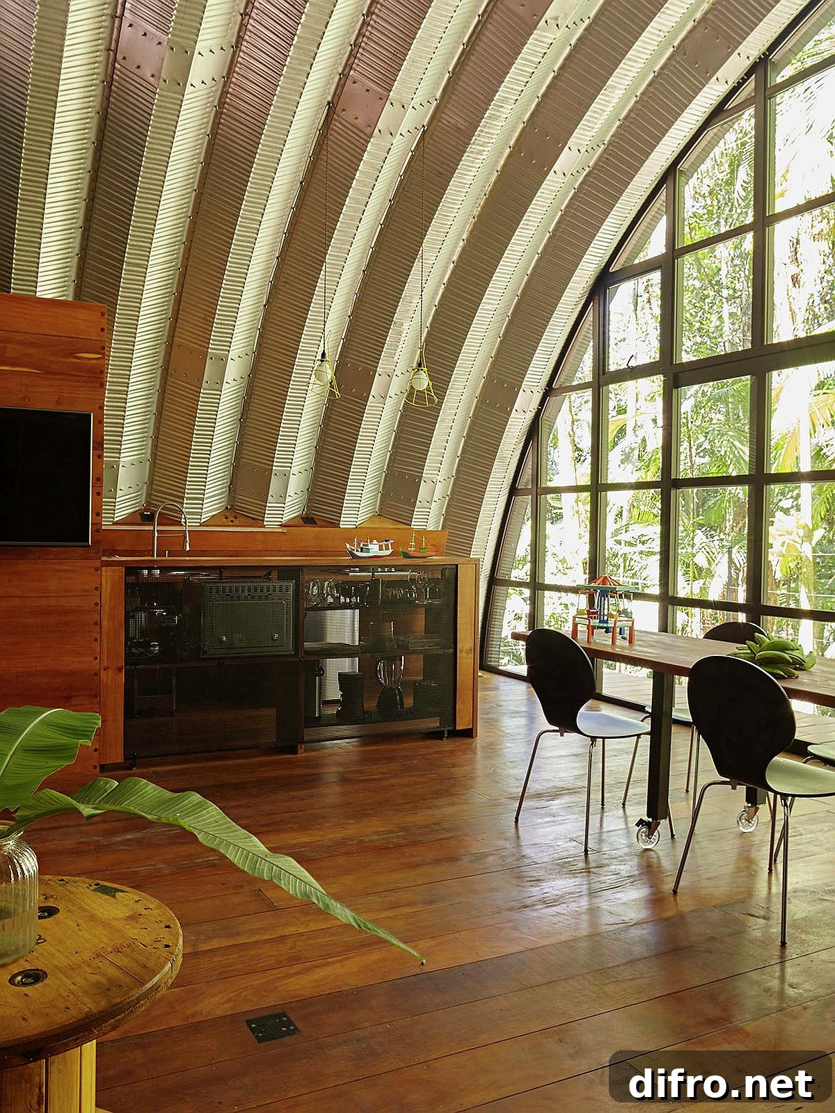 Dome-like design of the house gives the interior a unique appeal