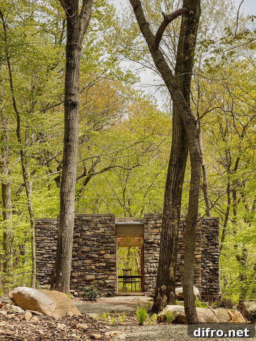 Small studio surrounded by nature offering privacy