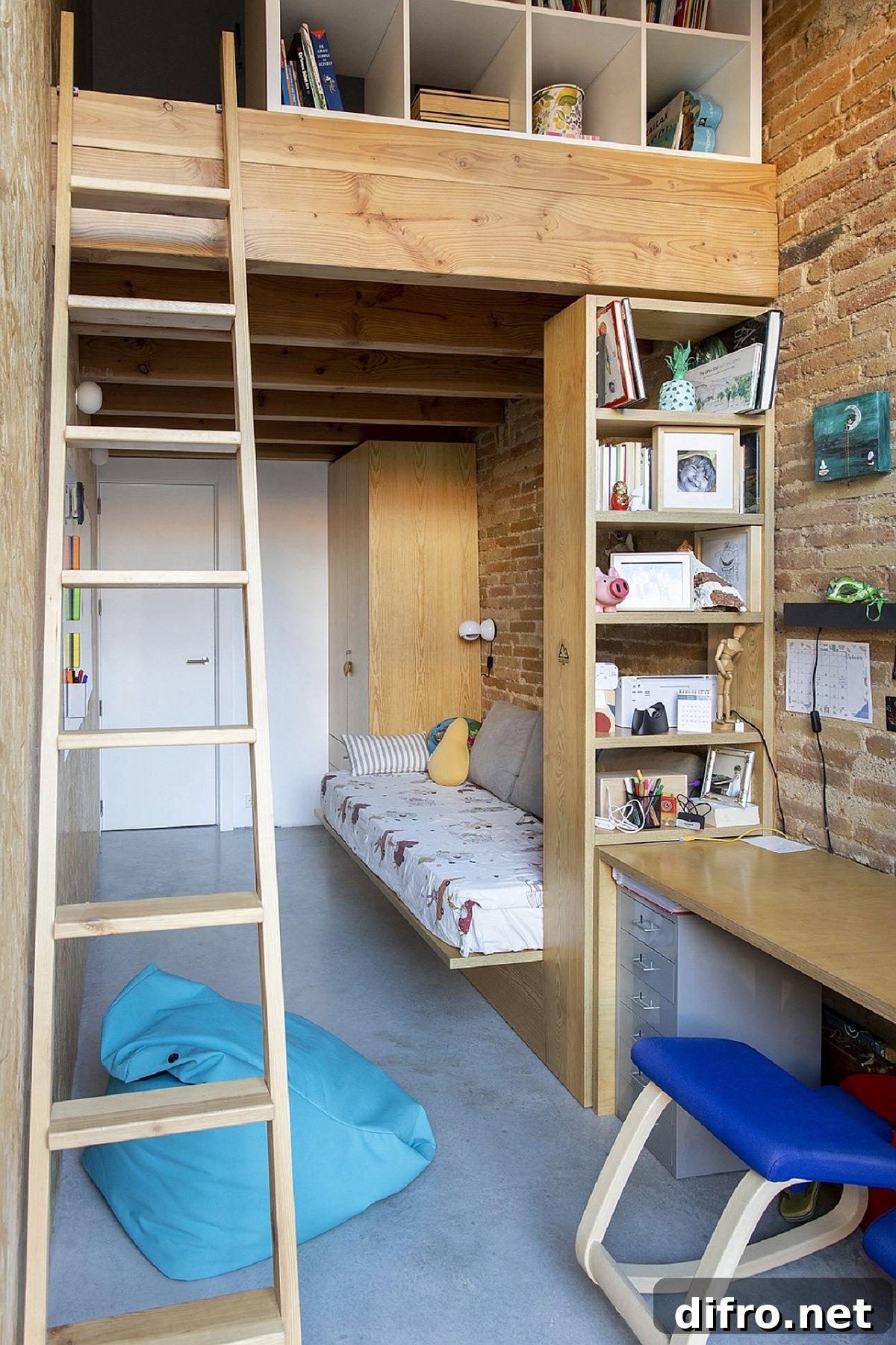 Compact bedroom with loft level making smart use of space at Casa EP15340
