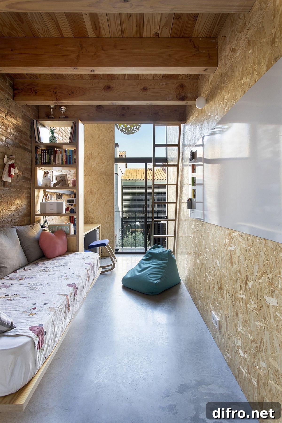 Cork-covered walls add texture alongside brick and wood at Casa EP15340