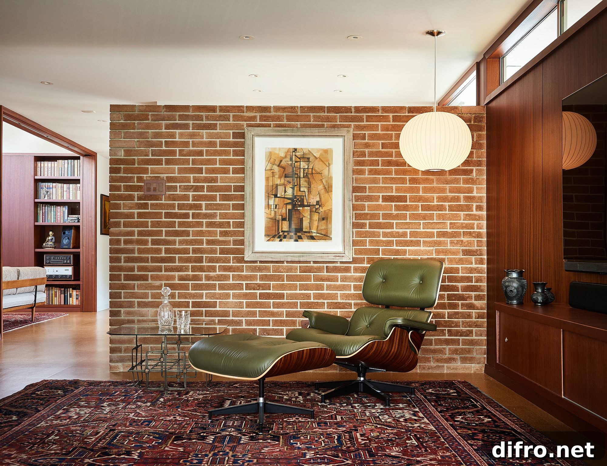 Eames Lounger in the living room accentuates the appeal of the living space