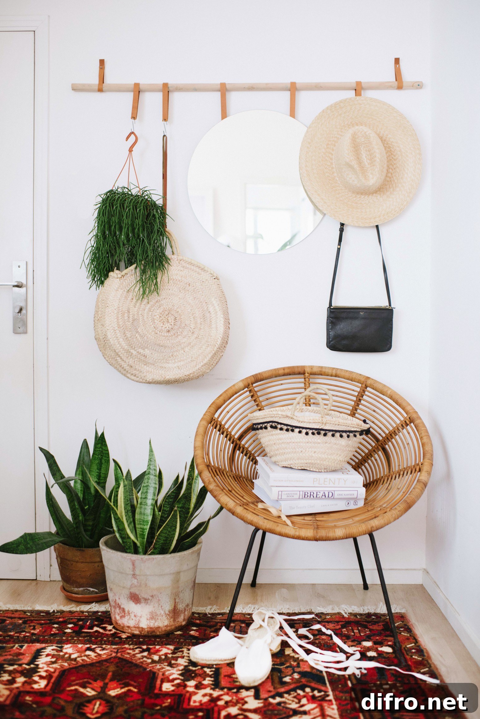 Entryway organizer DIY