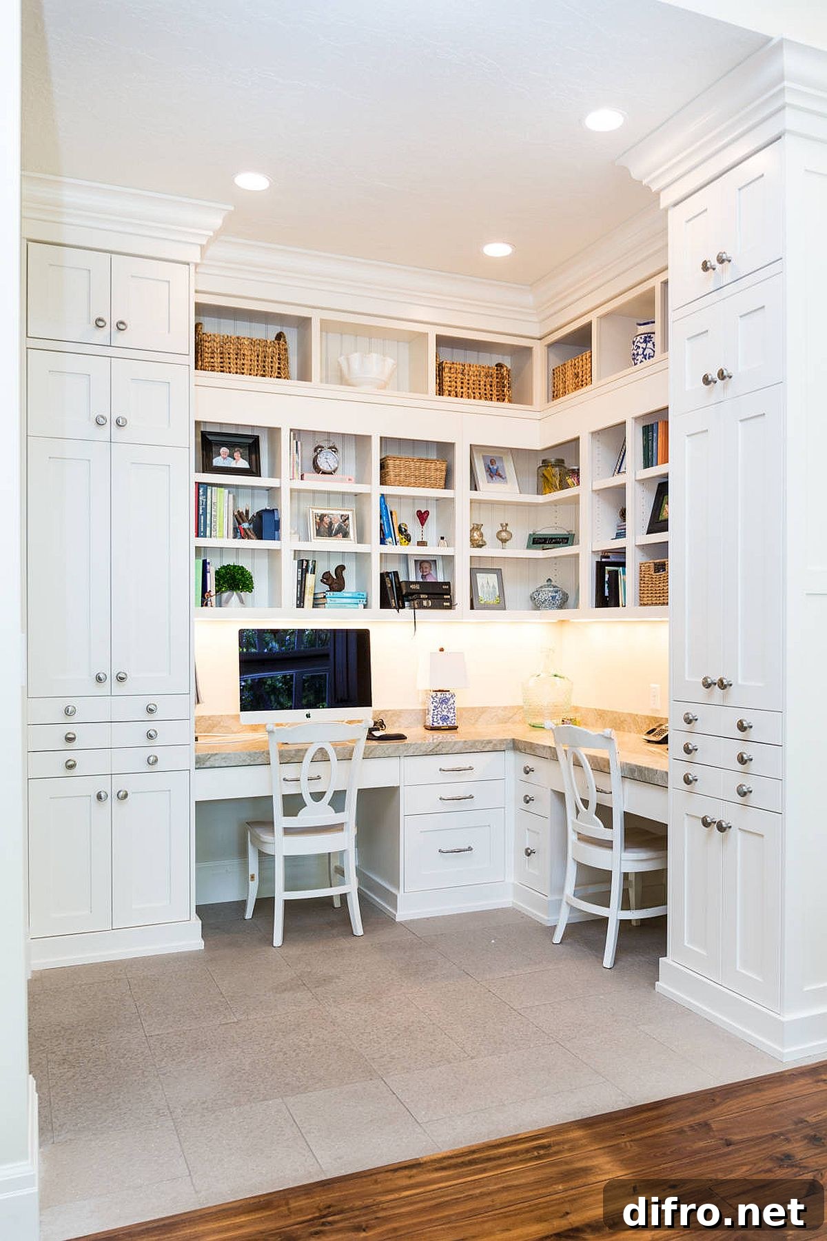 Corner workspace for two
