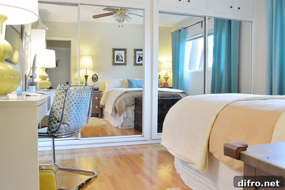 Smart sliding mirrored closet doors for a small modern bedroom