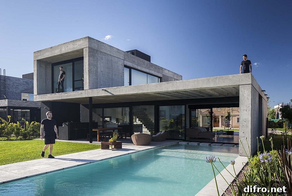Modern minimal design of the house relies on uncomplicated design and clean, straight lines