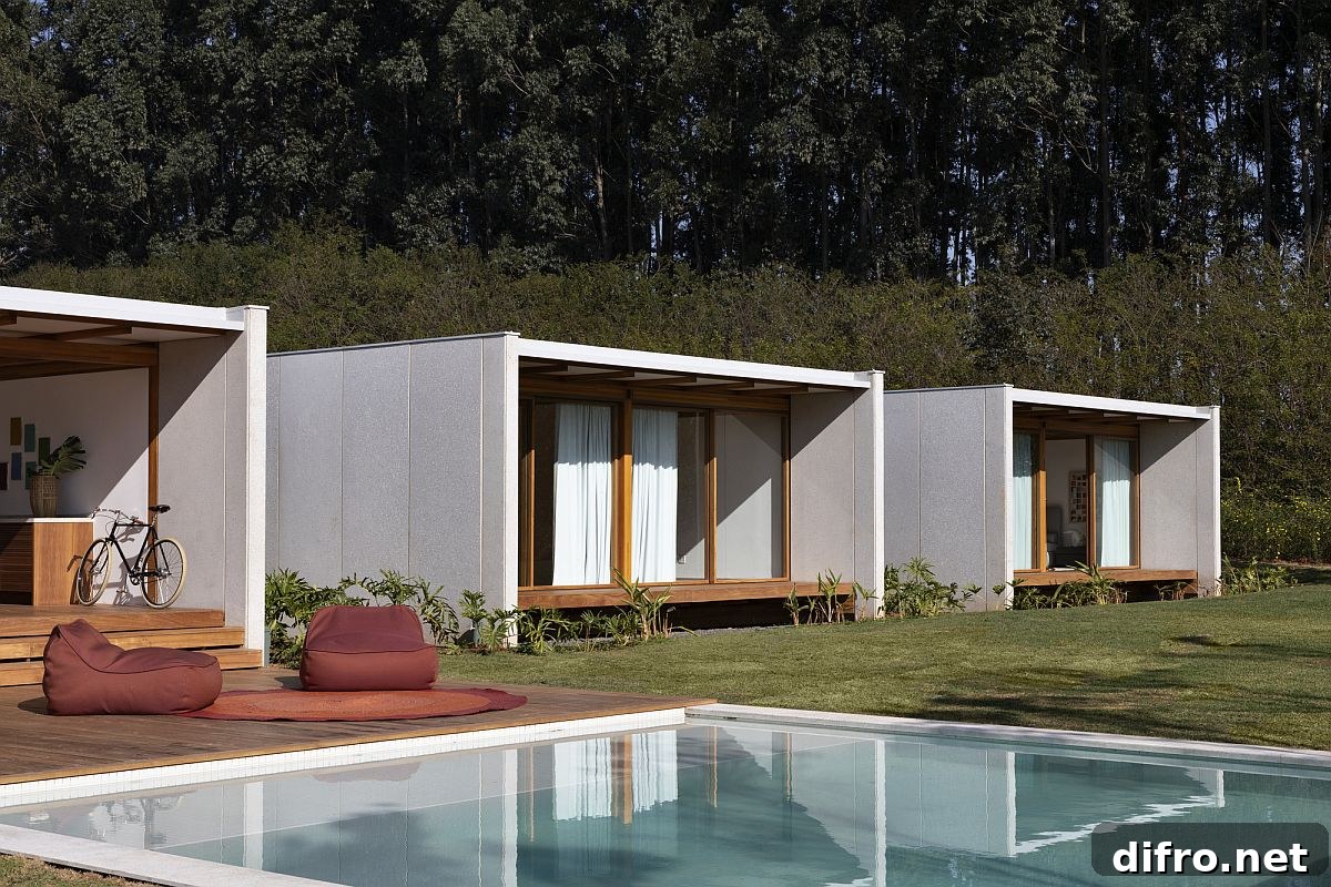 Different blocks delineating public and private areas