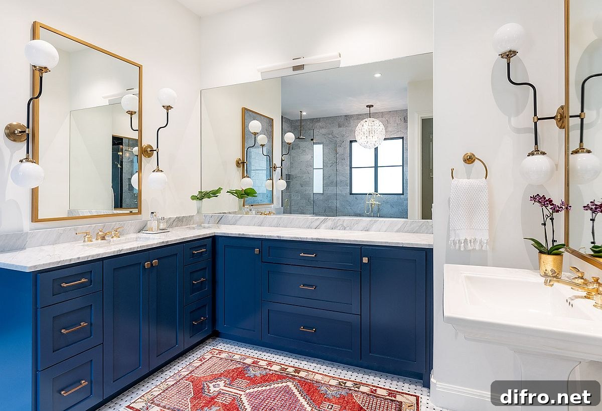 Finding a balance between blue and white in the modern bathroom with spacious design