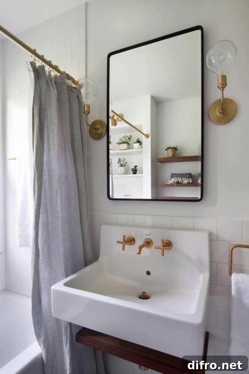 Textured midcentury modern cottage bathroom