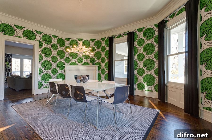 Custom dining room walls with bold design