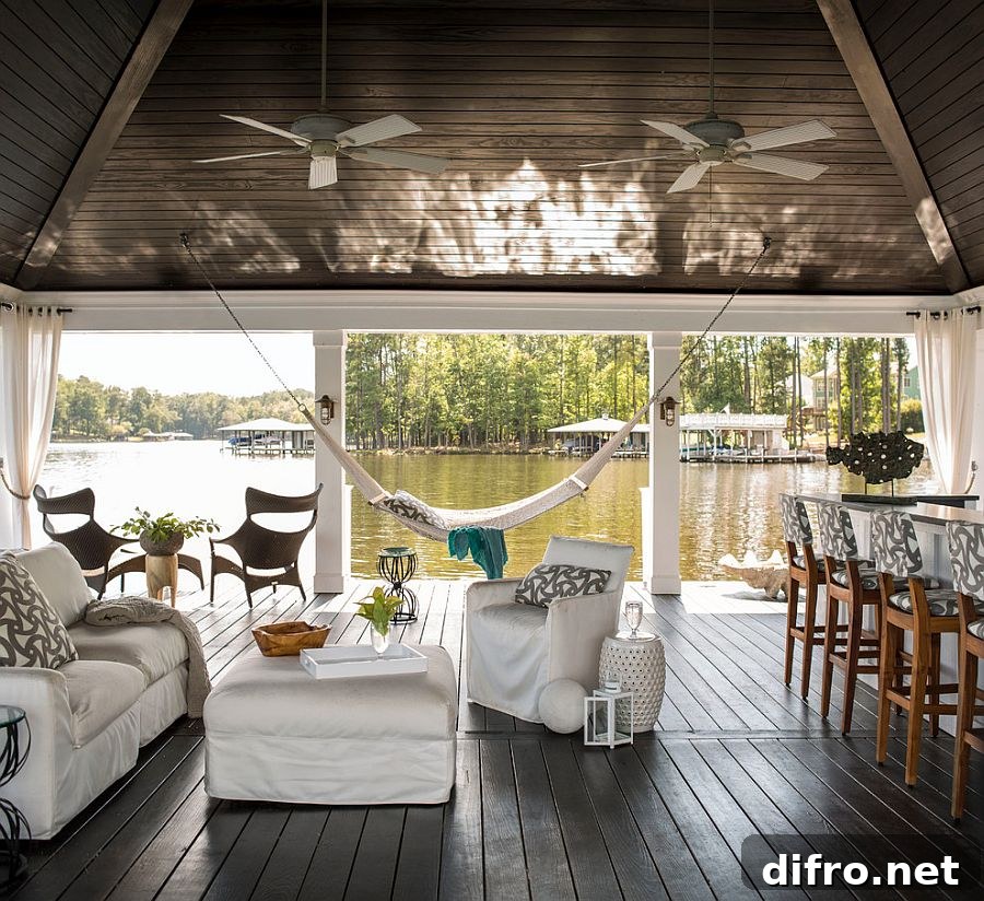 Outdoor dining with hammock