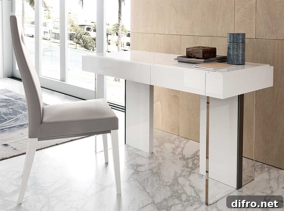 Glossy finish Italian vanity table