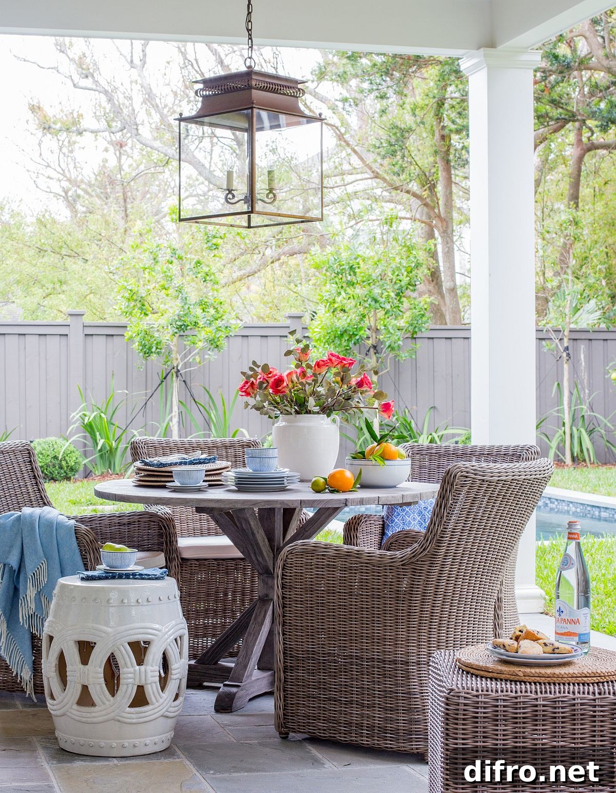 Beach style porch perfect for summer dining