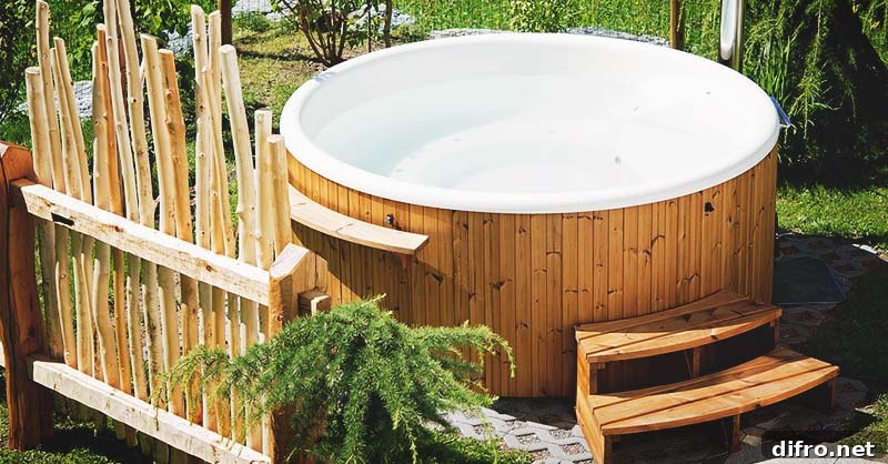 Insulated wooden hot tub DIY