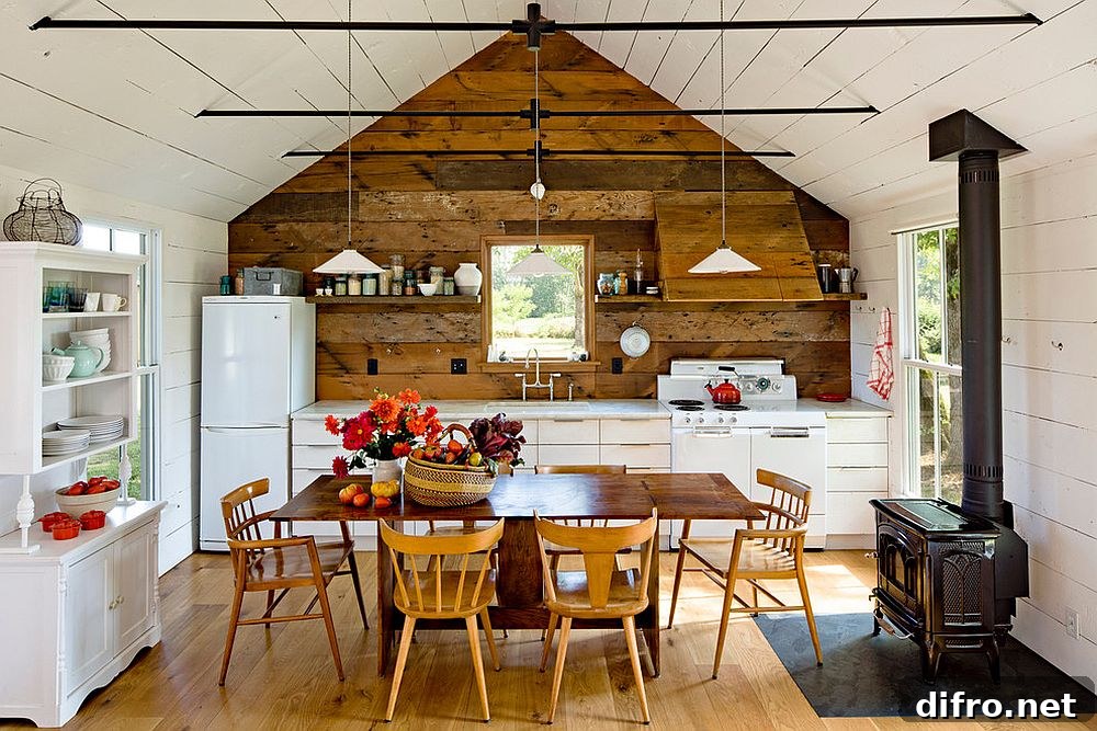 Reclaimed wood feature wall in a kitchen