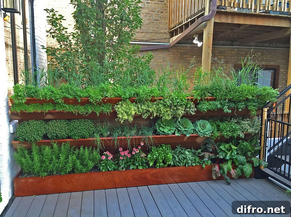 Vertical edible garden for urban homes