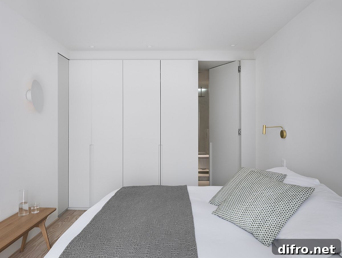 Small minimal bedroom