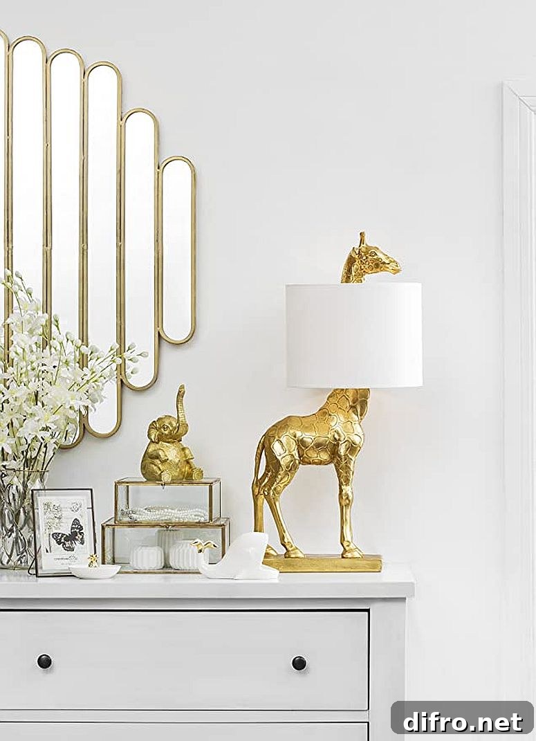 Harbaugh golden giraffe table lamp