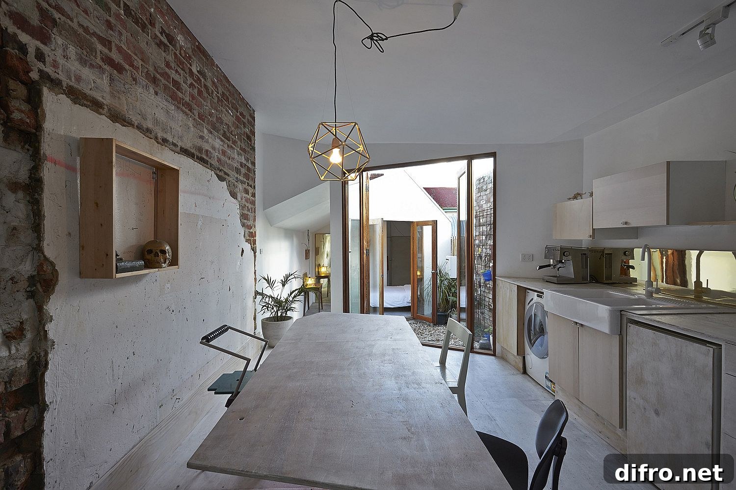 Exposed brick and plaster finish