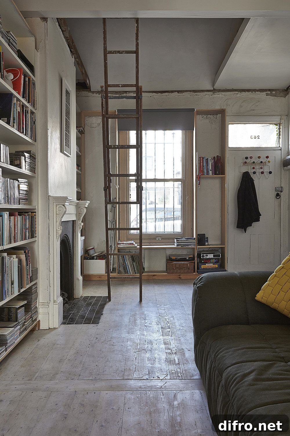 Hallway ladder to upper shelves
