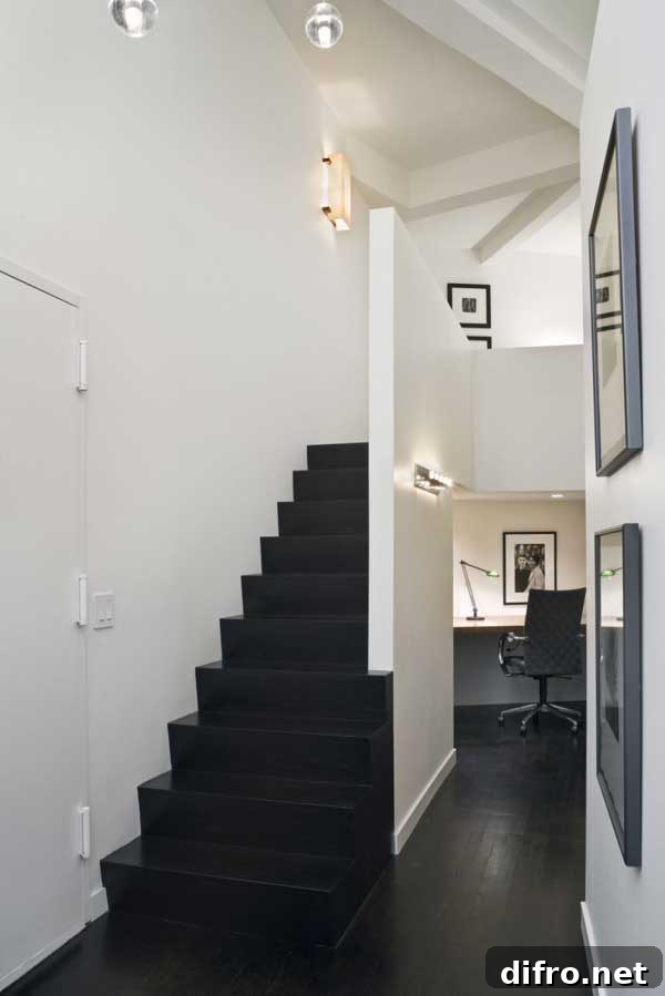 Hallway and interior detail of the loft