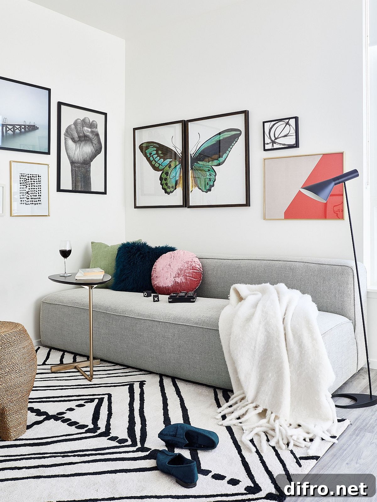Small living room with patterned rug that complements a neutral palette