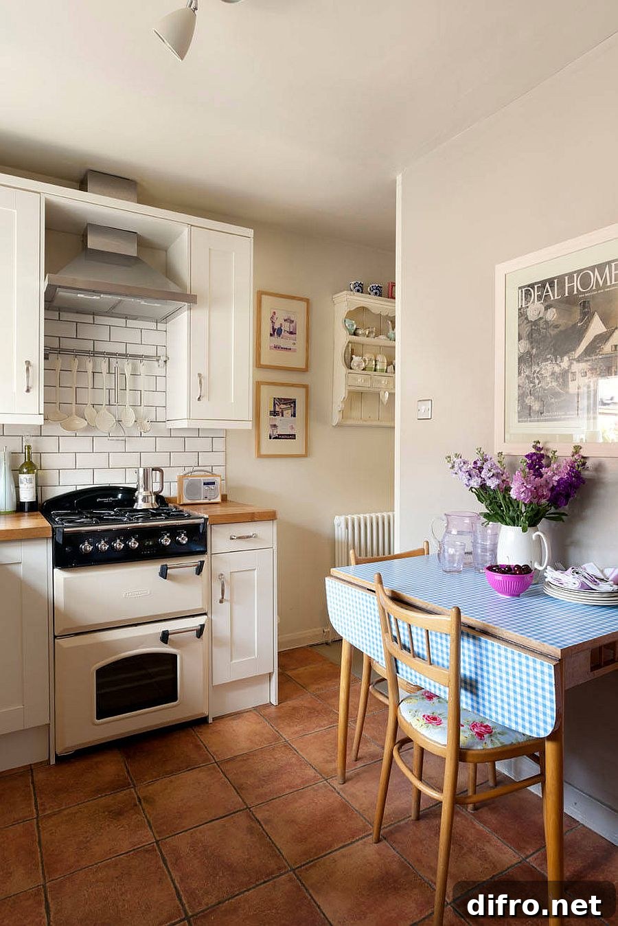 Small Victorian-style kitchen with a compact breakfast nook