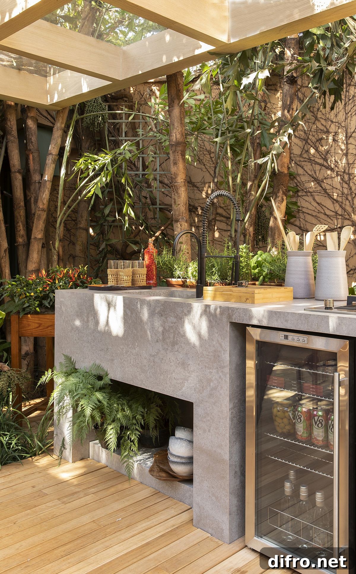 Outdoor kitchen and barbecue area