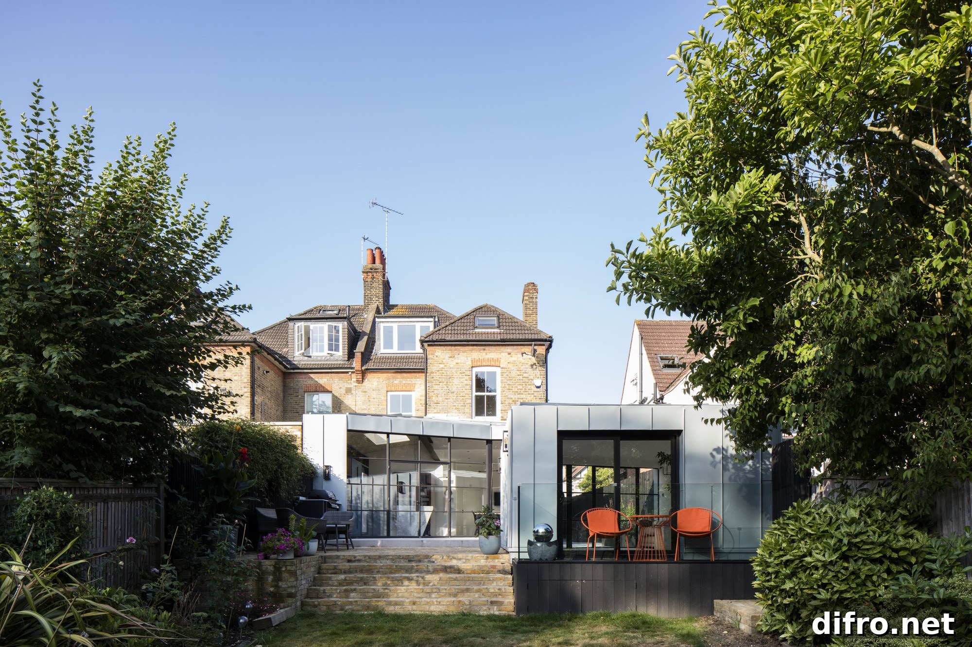 Ravensbourne Avenue House renovation in London designed by Minifie Architects