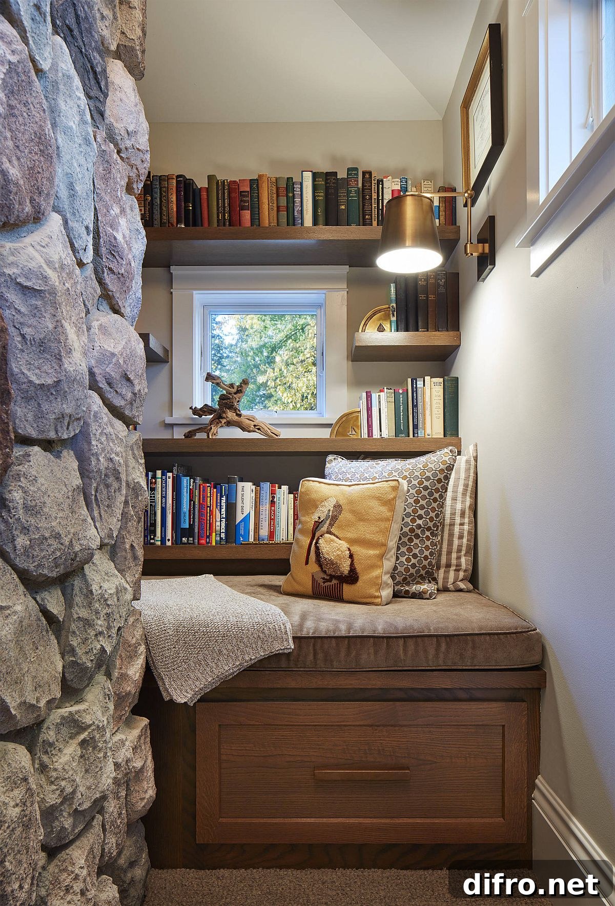 Custom built-in bench and open shelves in a tiny niche