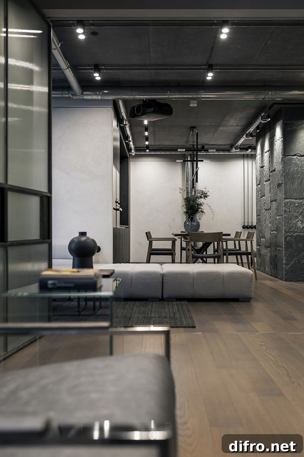 Beautiful Artist’s apartment in Kyiv combines multiple textures with contemporary style