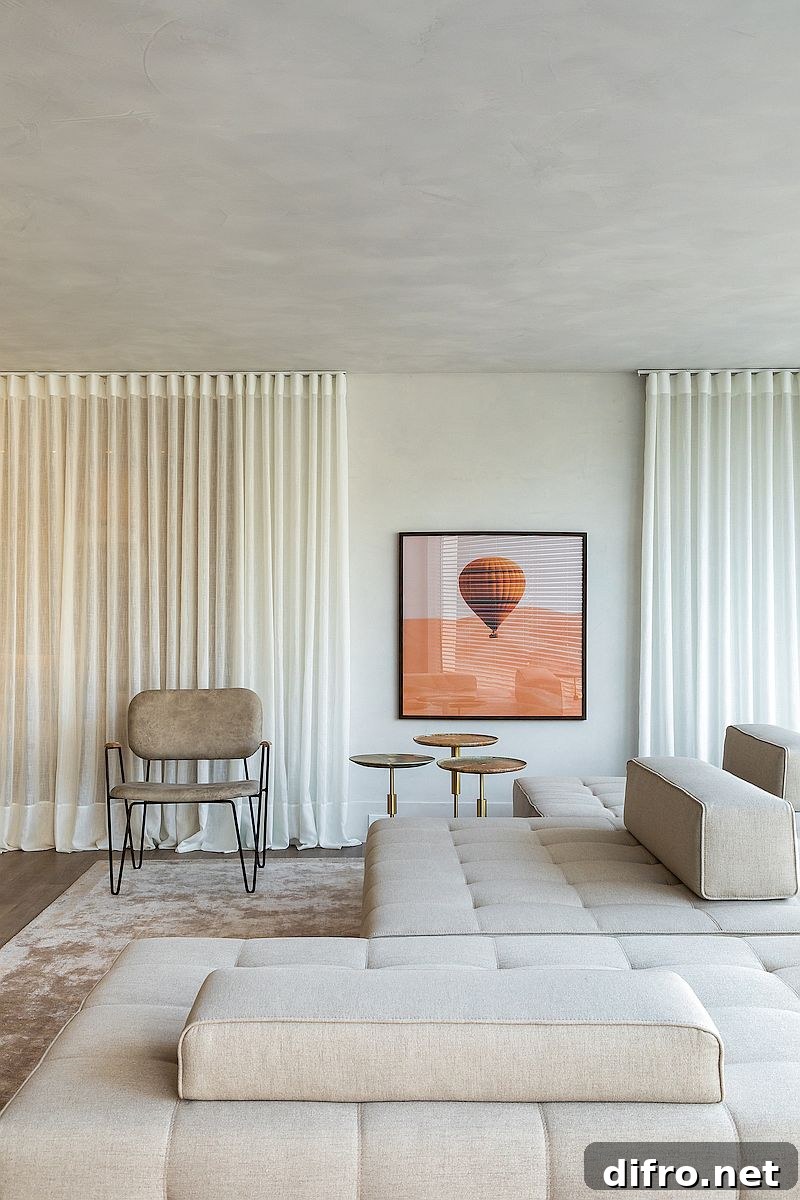 Modular sectionals and sofas