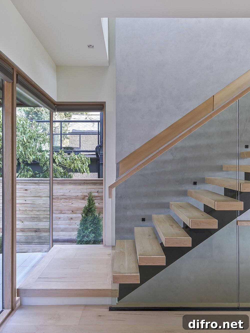 Glass and wood staircase with modern design