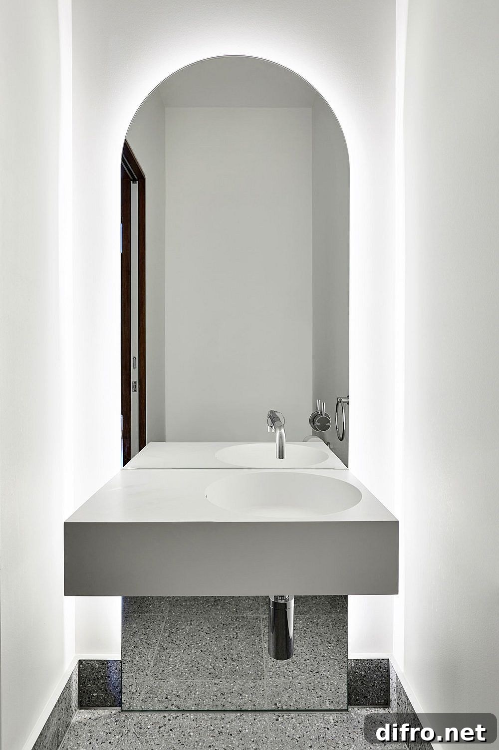 Minimal contemporary bathroom in white