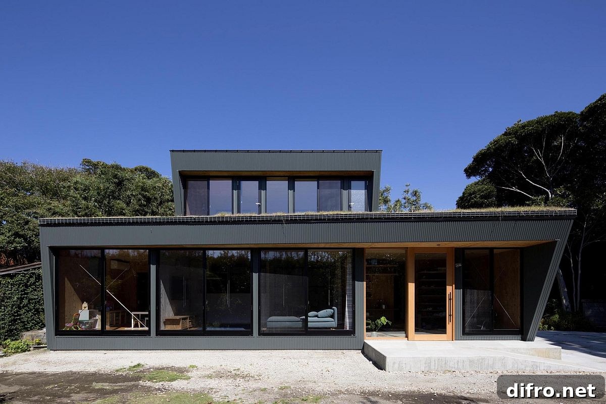 Contemporary glass and gray exterior in Tateyama
