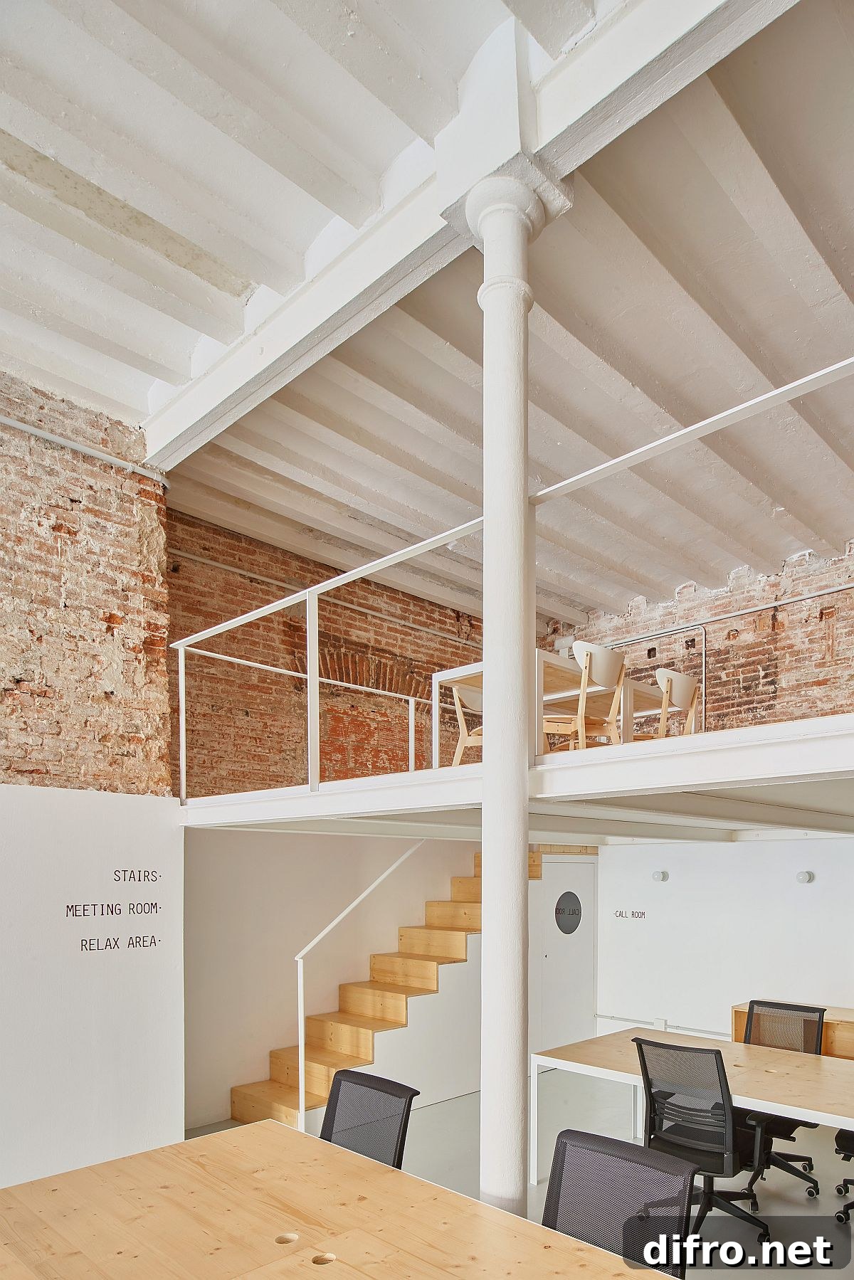 New mezzanine level provides additional workspace
