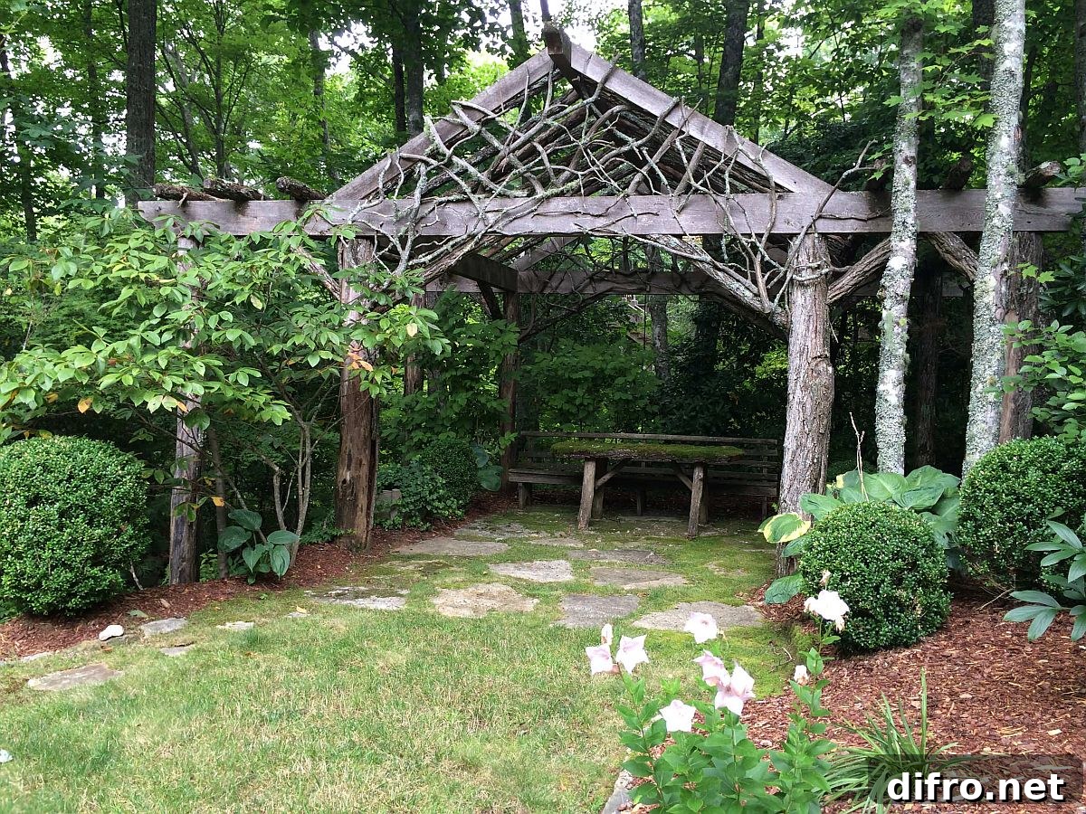 Natural hideaway in a rustic backyard for kids and adults