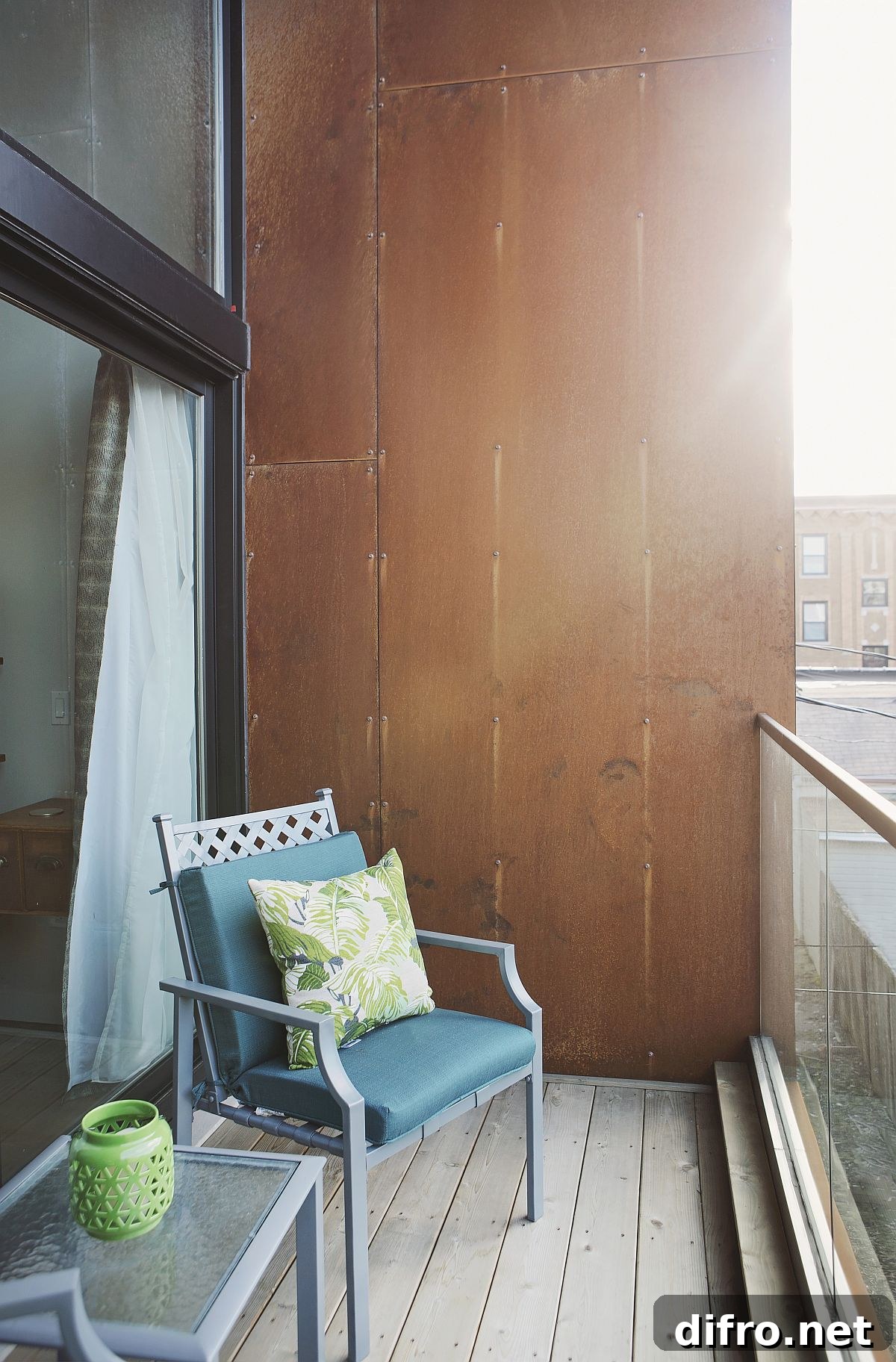 Corten steel panels create a greener and more interesting home